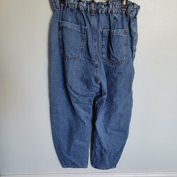 Zara High-Waisted Paperbag Jeans Wide Leg Denim NWOT Woman's Size 10 - Picture 2 of 10
